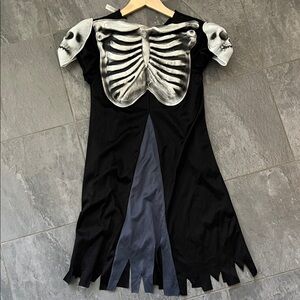 Really interesting Kids Skeleton Costume - Black and Gray!